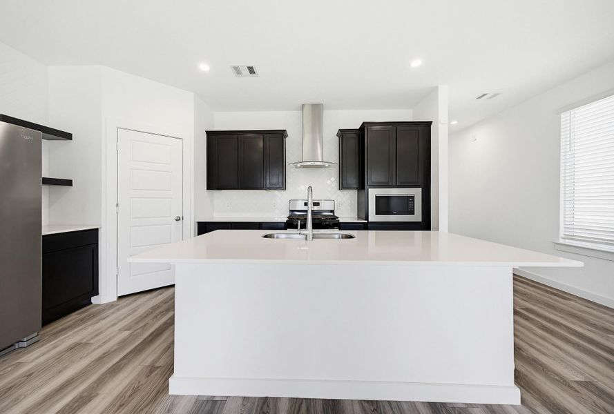 Plenty of space at this breakfast bar for Sunday Brunch