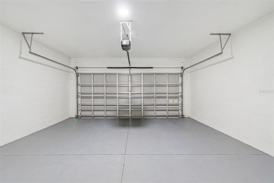 Spacious, unfurnished interior of a new home in , North Port (Image 35). Spacious, unfurnished interior of a new home in , North Port (Image 35).