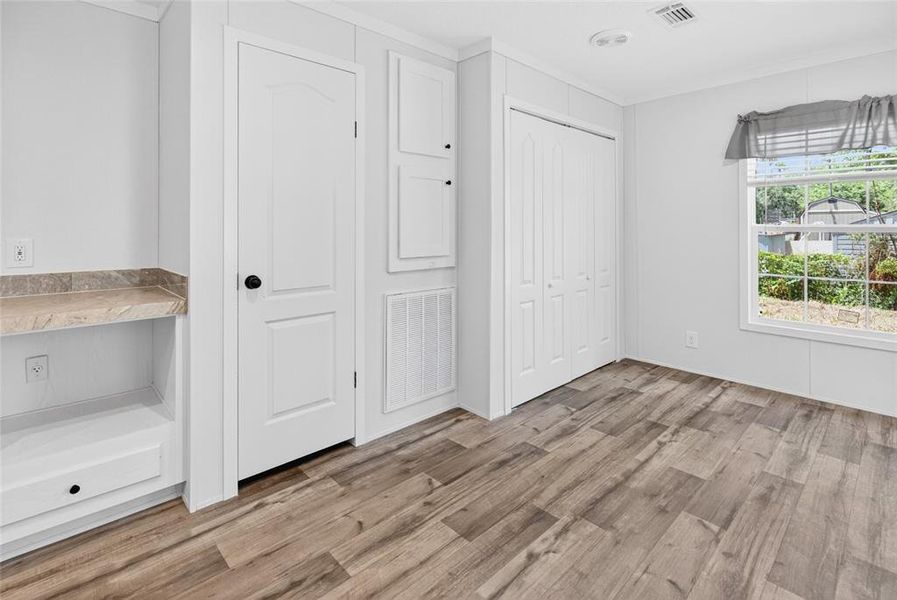 Spacious, unfurnished interior of a new home in , Brooksville (Image 31).