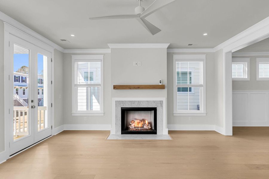 Spacious, unfurnished interior of a new home in Miller's Crossing, Johns Island (Image 15).