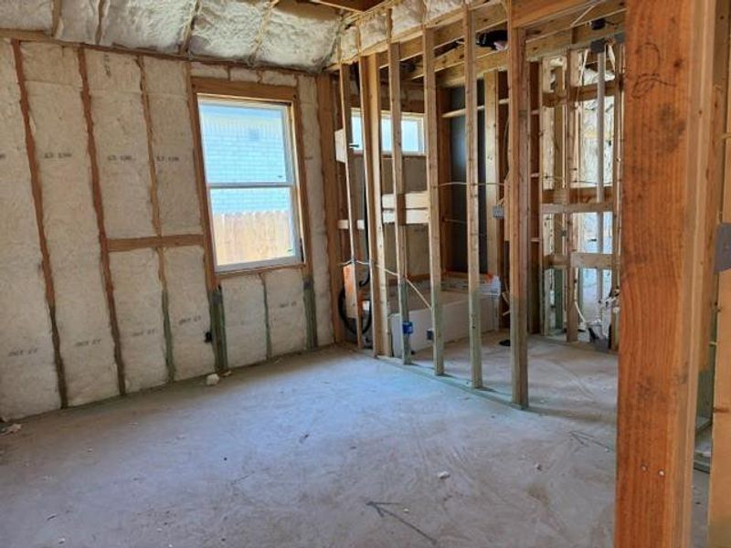 A well-insulated room under construction promises future comfort.