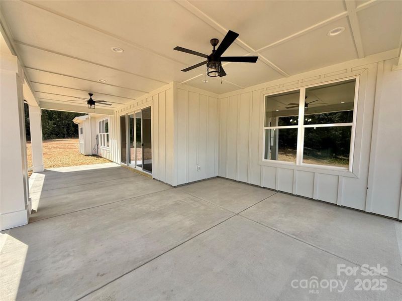 Spacious, unfurnished interior of a new home in , Waxhaw (Image 15). Spacious, unfurnished interior of a new home in , Waxhaw (Image 15).