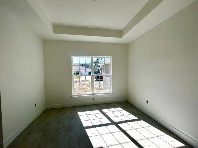 Spacious, unfurnished interior of a new home in , Punta Gorda (Image 5).