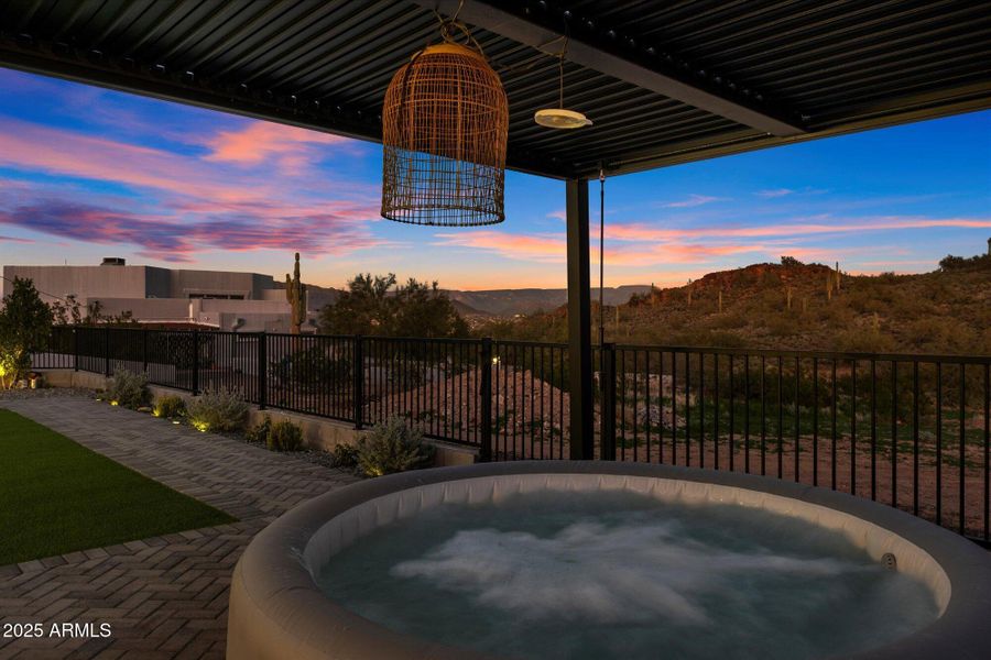 Gazebo/Hotub - Gazebo/Hotub -