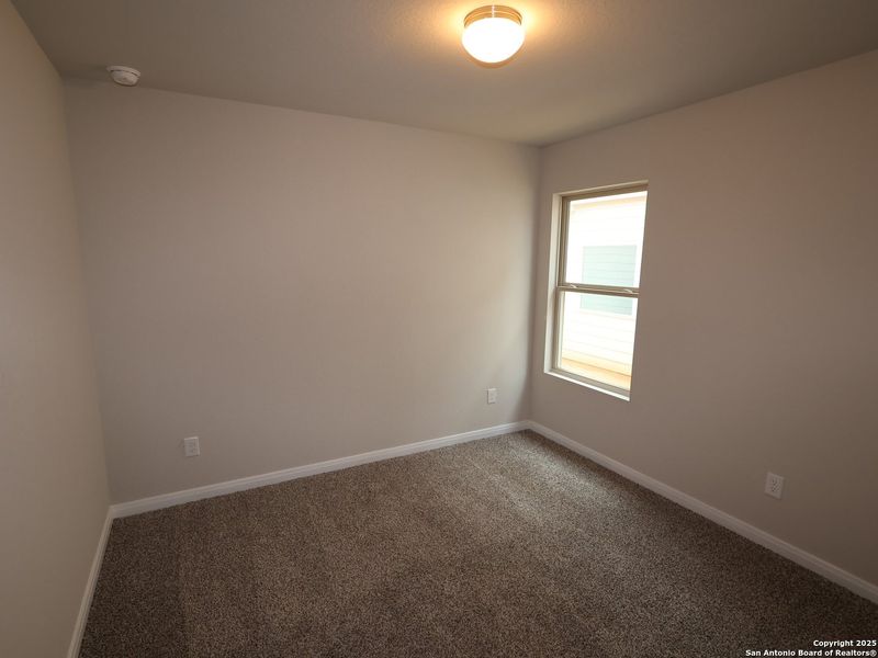 Spacious, unfurnished interior of a new home in Agave, San Antonio (Image 26).