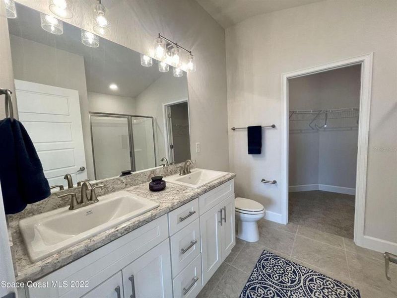 Furnished interior view inside a new home in , Ocala (Image 5).