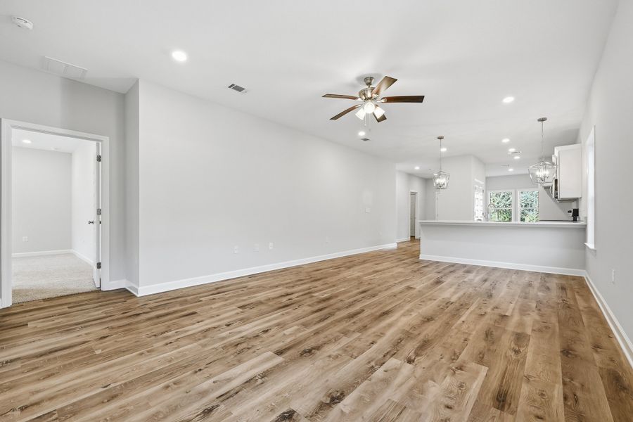 Spacious, unfurnished interior of a new home in McCarthy Estates, Defuniak Springs (Image 42). Spacious, unfurnished interior of a new home in McCarthy Estates, Defuniak Springs (Image 42).
