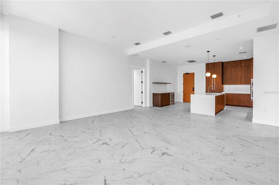 Spacious, unfurnished interior of a new home in , St. Petersburg (Image 23). Spacious, unfurnished interior of a new home in , St. Petersburg (Image 23).