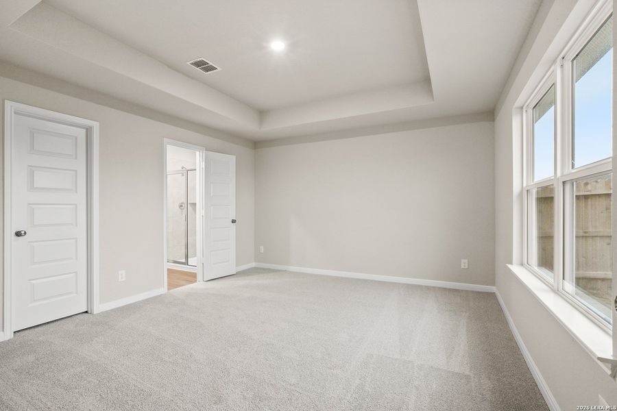 Spacious, unfurnished interior of a new home in Hickory Ridge, Elmendorf (Image 23).