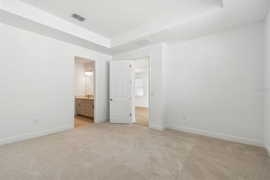Spacious, unfurnished interior of a new home in SeaFlower, Bradenton (Image 18).
