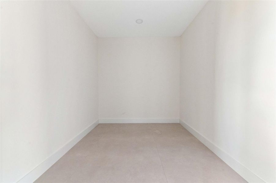 Image 49 of a home in .