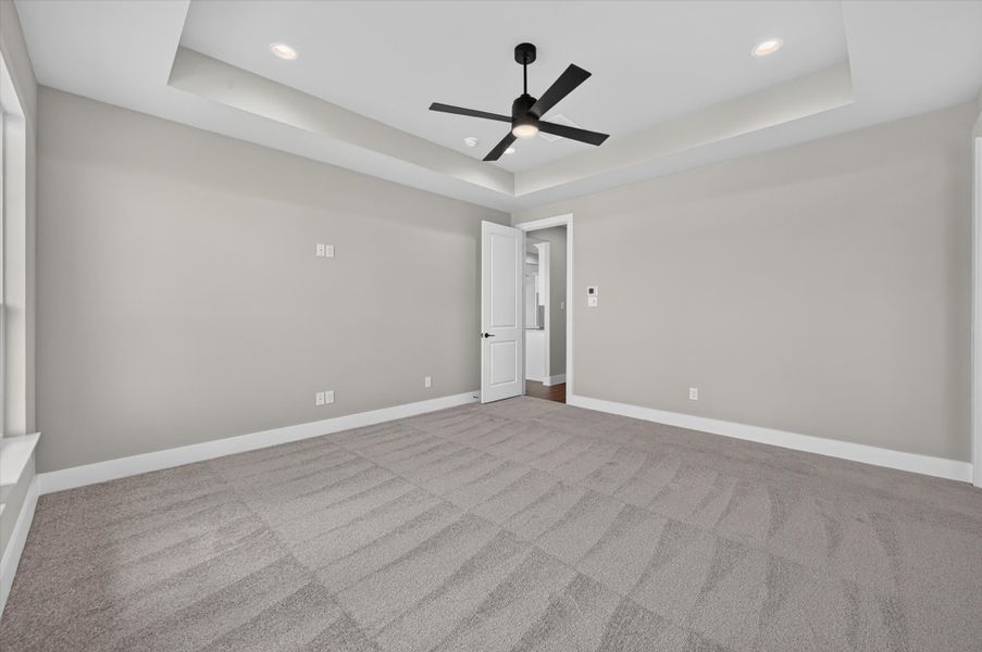 Spacious, unfurnished interior of a new home in Paloma Ranches, Justin (Image 27).