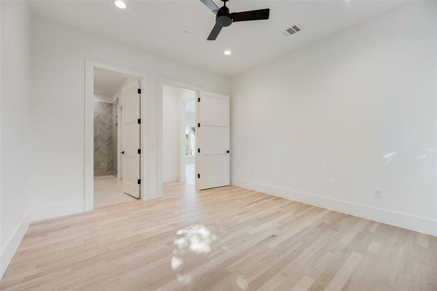 Spacious, unfurnished interior of a new home in , Dallas (Image 19). Spacious, unfurnished interior of a new home in , Dallas (Image 19).