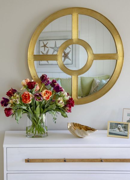 Representative interior finishes for a home built from the Fresh Spring by Neal Communities in Verandah, Fort Myers (Image 20).