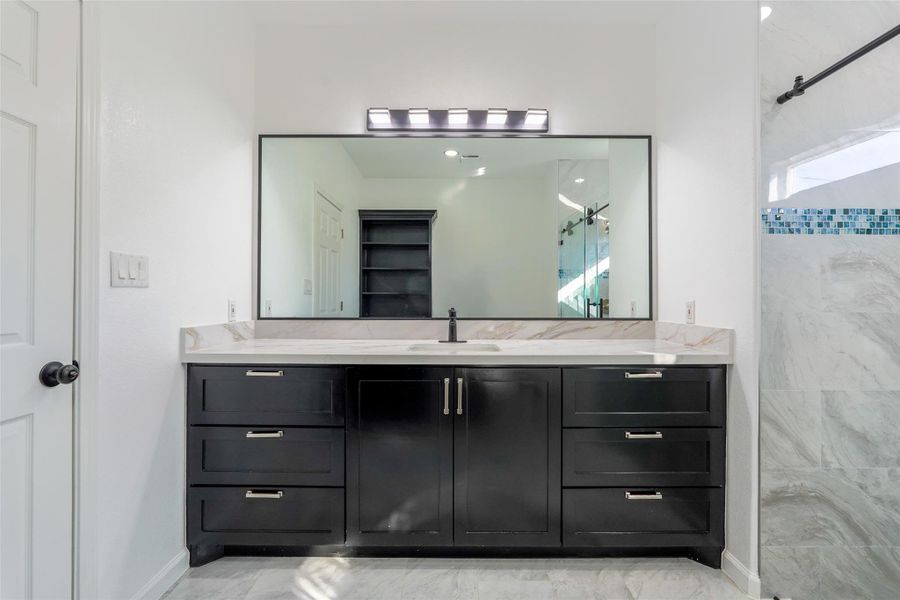 guest restroom fits a wheel chair with extra space