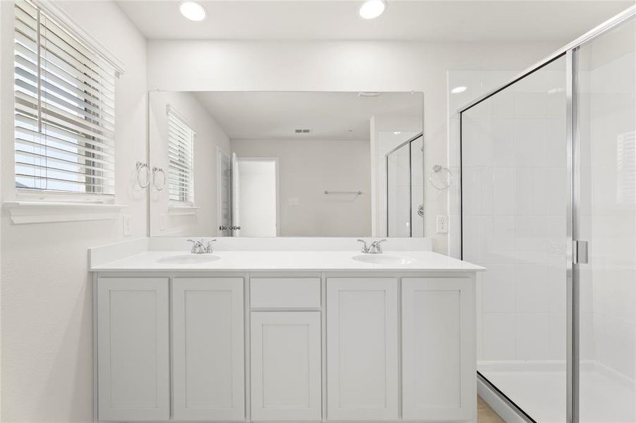 21. 5426 Runnel - Bath (2) 21. 5426 Runnel - Bath (2)