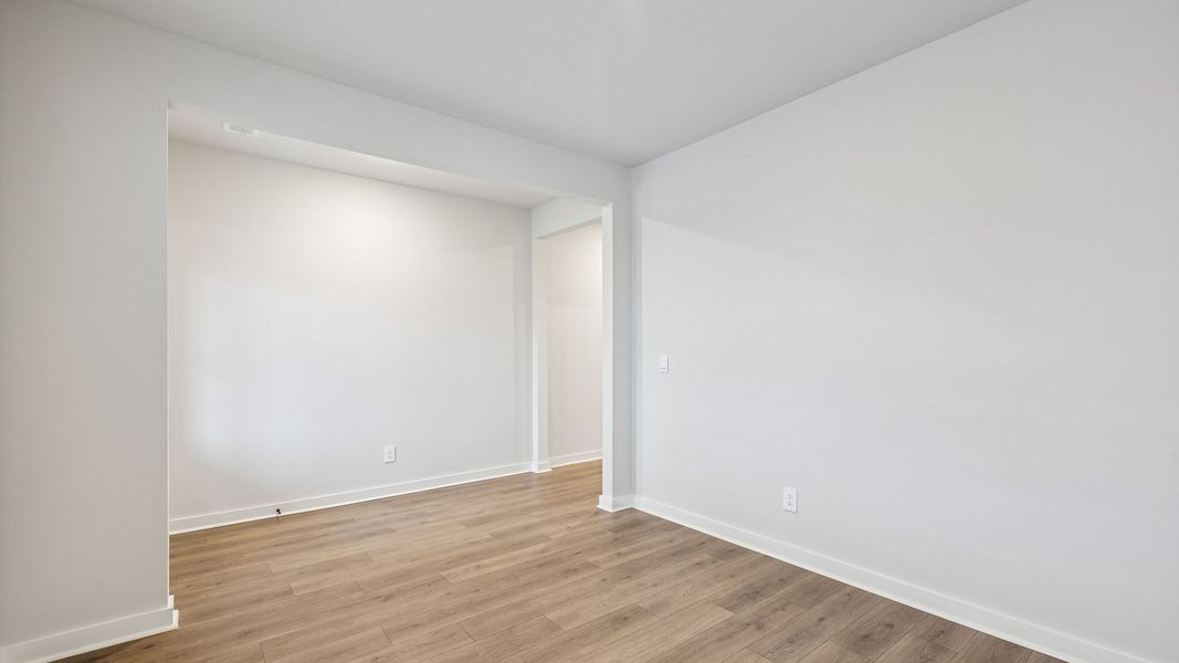 Spacious, unfurnished interior of a new home in Harvest Point, Spring Hill (Image 21).