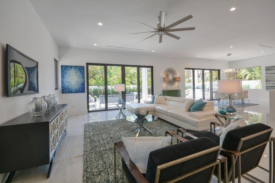 338 NE 2nd St_Jared Niles_12