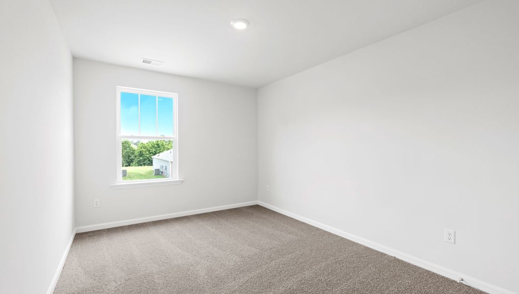 Spacious, unfurnished interior of a new home in Baxter Village, Boiling Springs (Image 25).