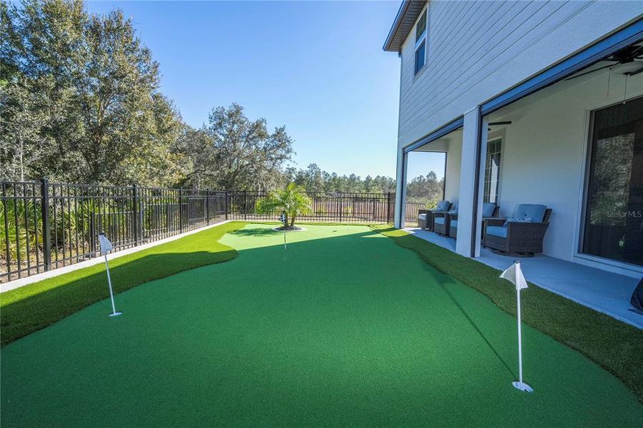 Exterior details and patio area of a home in , Kissimmee (Image 30).
