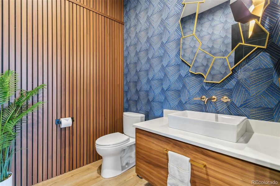 1/2 bath on the main