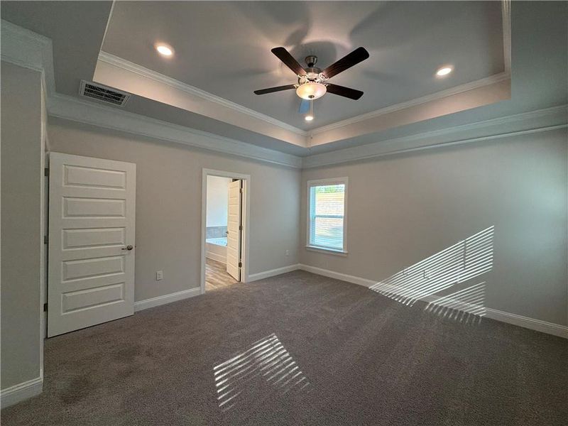 Spacious, unfurnished interior of a new home in Tuscany Hills, Douglasville (Image 27).