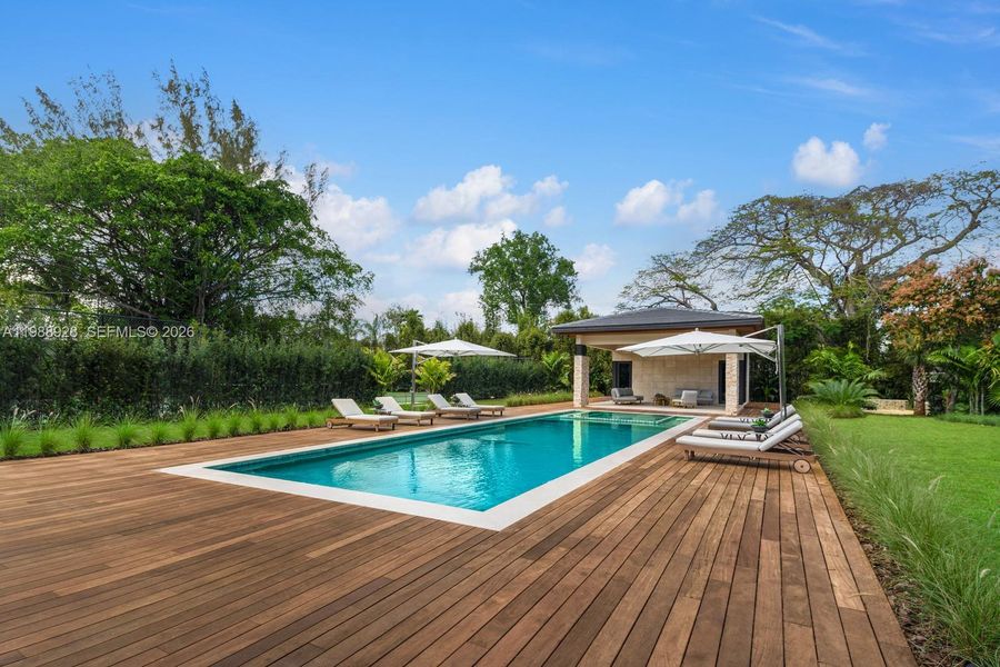 Community amenities in , Miami (Image 86).