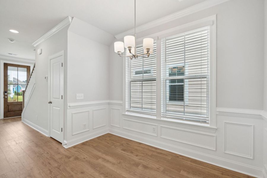 Spacious, unfurnished interior of a new home in Central Park, Charleston (Image 18).