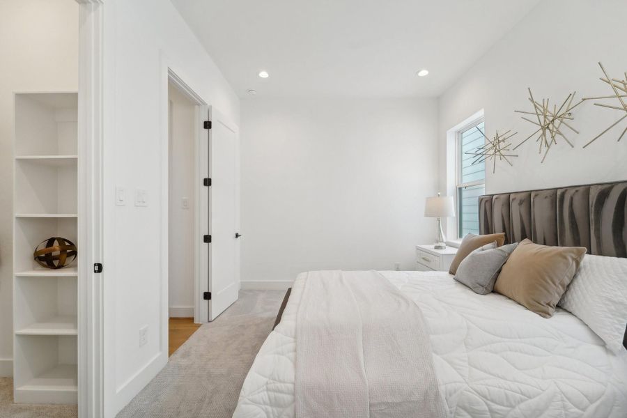 Photos show similar floor plan & alternative finishes from the previous development. Selections may vary.