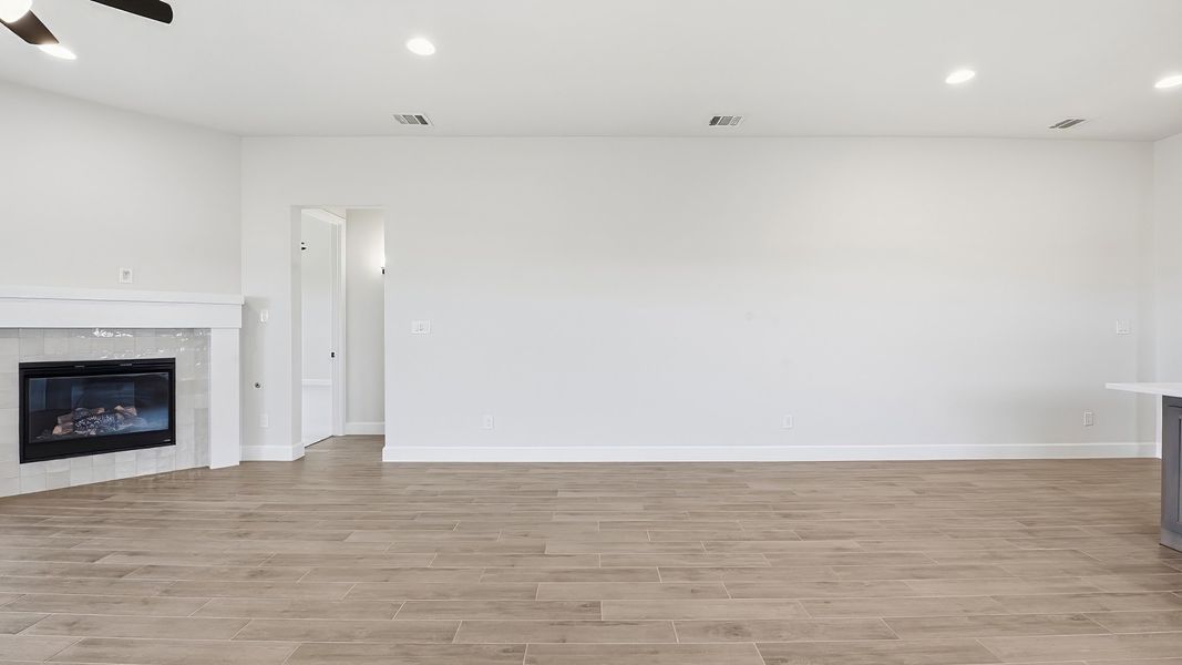 Spacious, unfurnished interior of a new home in Meraki, Forney (Image 20).