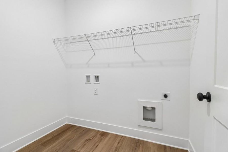 Spacious, unfurnished interior of a new home in Pinegate, Covington (Image 20).
