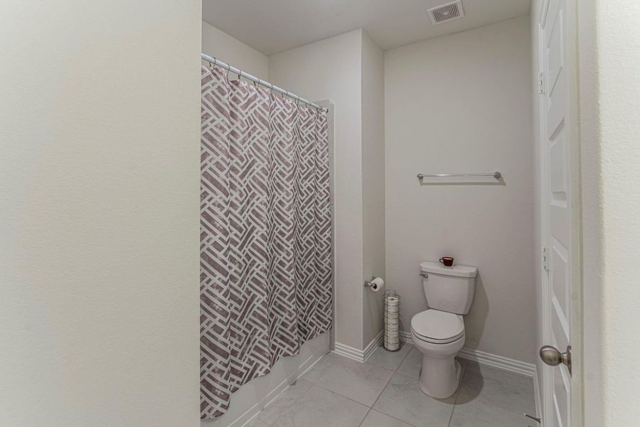 Furnished interior view inside a new home in , Waller (Image 19).