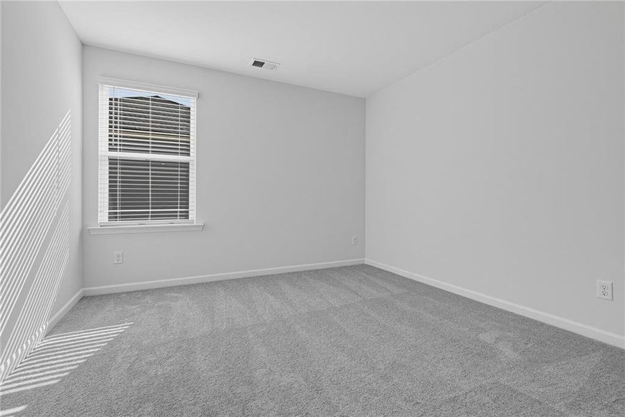 Spacious, unfurnished interior of a new home in , Bethlehem (Image 15).