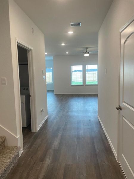 Spacious, unfurnished interior of a new home in Sunterra, Katy (Image 9). Spacious, unfurnished interior of a new home in Sunterra, Katy (Image 9).