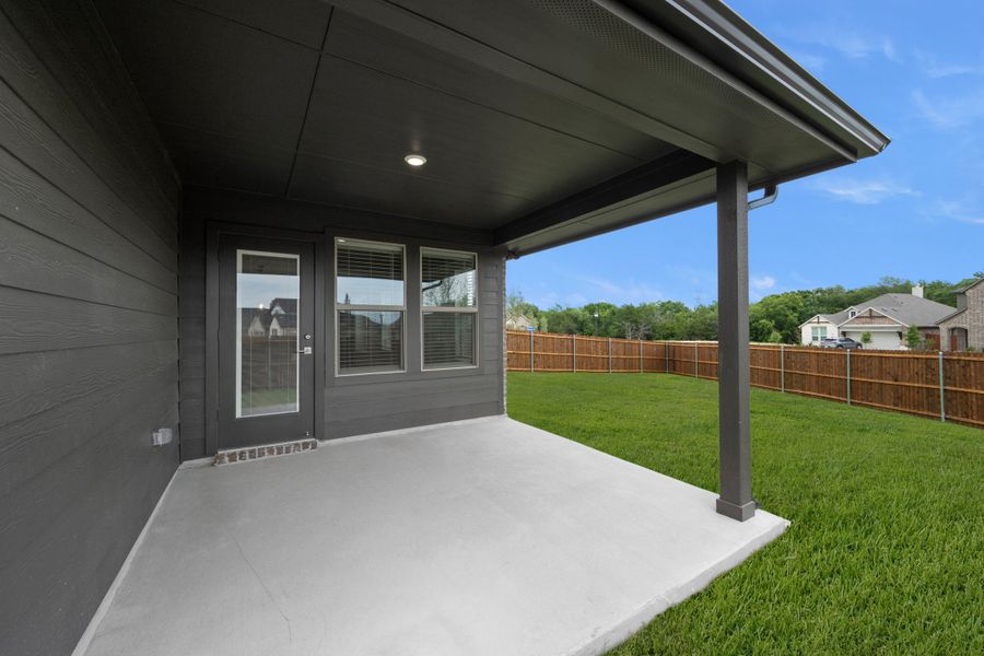 Exterior details and patio area of a home in Waterford Park, Weatherford (Image 3). Exterior details and patio area of a home in Waterford Park, Weatherford (Image 3).