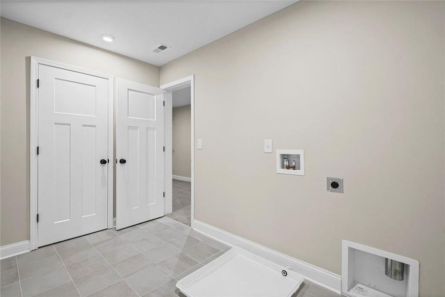 Spacious, unfurnished interior of a new home in Woodberry, Canton (Image 42). Spacious, unfurnished interior of a new home in Woodberry, Canton (Image 42).