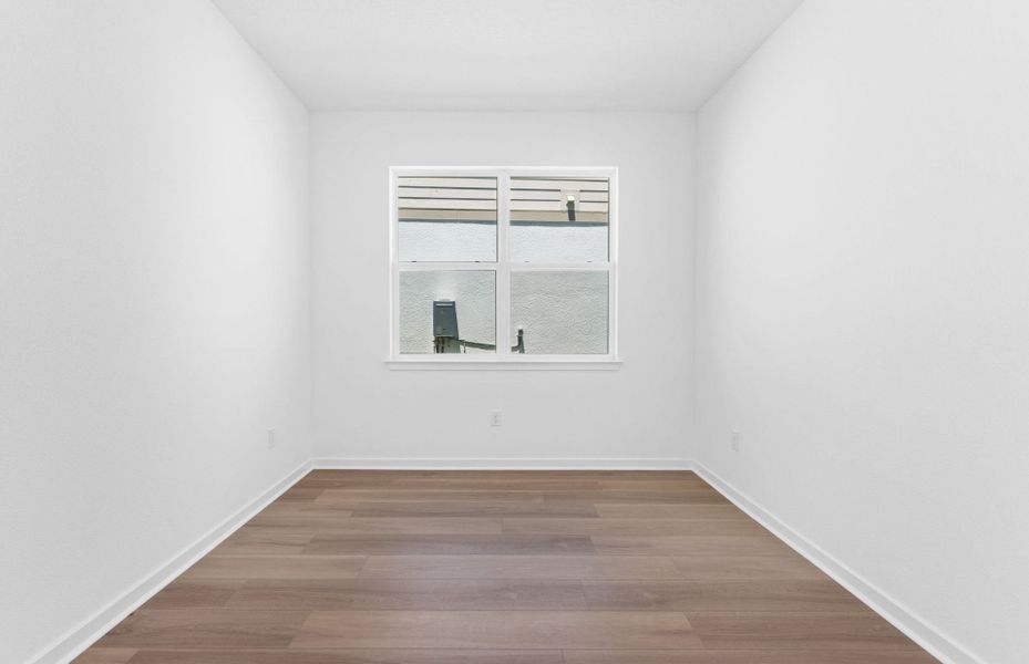 Spacious, unfurnished interior of a new home in Vida's Way, Wesley Chapel (Image 22).