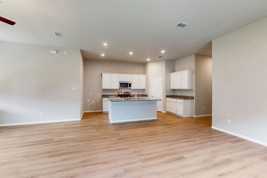 Spacious, unfurnished interior of a new home in Kings Way, Denton (Image 27). Spacious, unfurnished interior of a new home in Kings Way, Denton (Image 27).