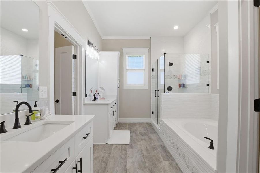 Furnished interior view inside a new home in , Jasper (Image 19).