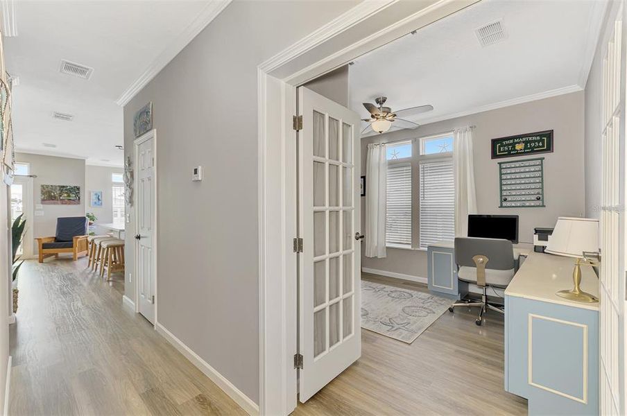 Furnished interior view inside a new home in , Venice (Image 28).