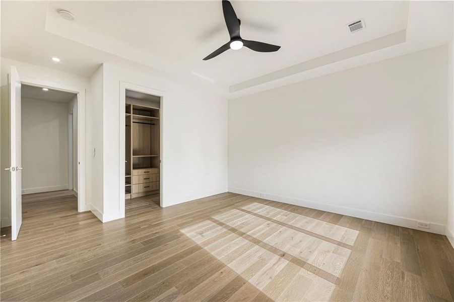 Spacious, unfurnished interior of a new home in , Suwanee (Image 20).