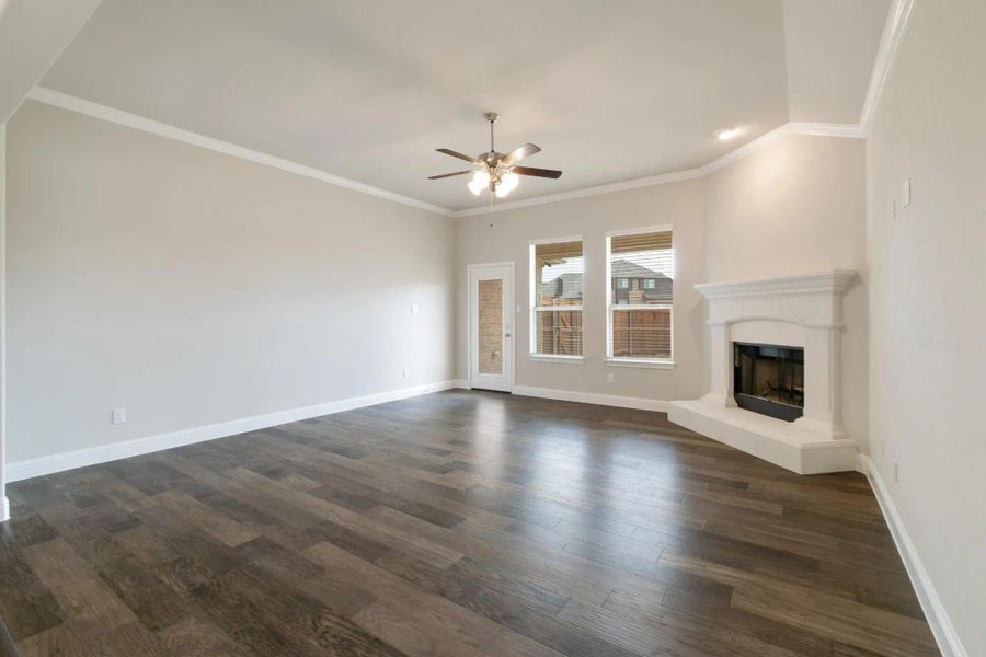 Family Room | Concept 2129 at Redden Farms - Classic Series in Midlothian, TX by Landsea Homes