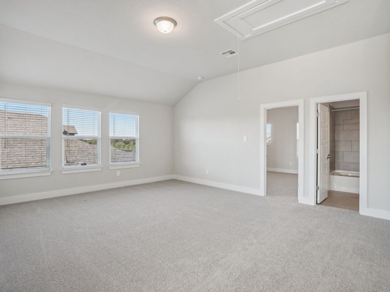 Spacious, unfurnished interior of a new home in Fox Falls, Boerne (Image 29). Spacious, unfurnished interior of a new home in Fox Falls, Boerne (Image 29).