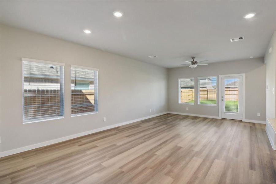 Photo is not of the actual home but is an inspirational photo of builder’s model home and may depict options, furnishings, and/or decorator features that are not included. Photo is not of the actual home but is an inspirational photo of builder’s model home and may depict options, furnishings, and/or decorator features that are not included.