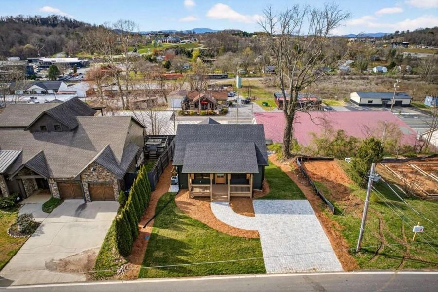 Image 34 of a home in .