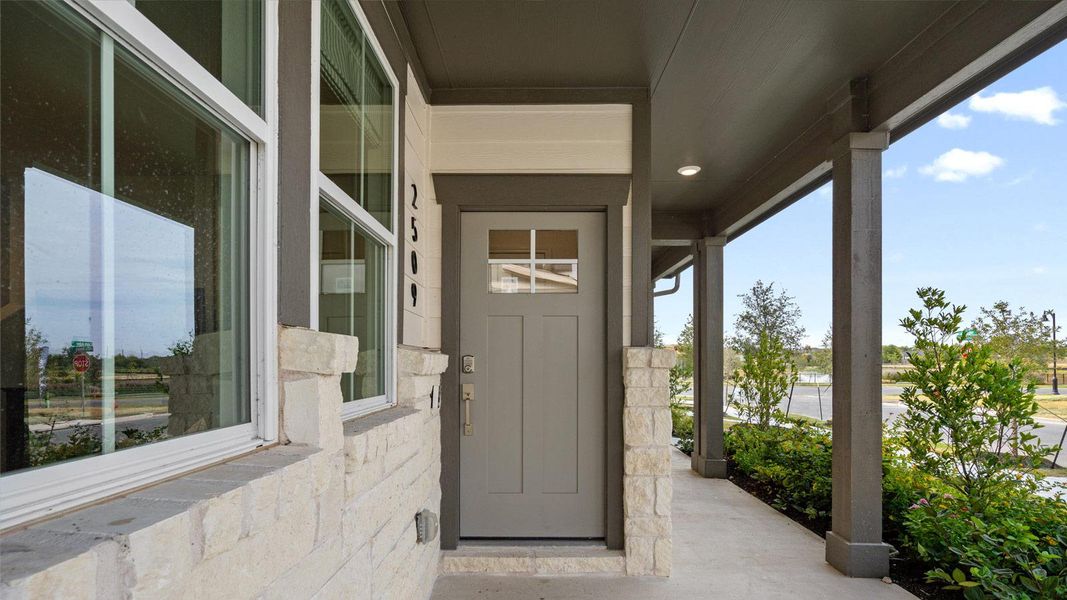 Exterior details and patio area of a home in Avery Centre, Round Rock (Image 24).