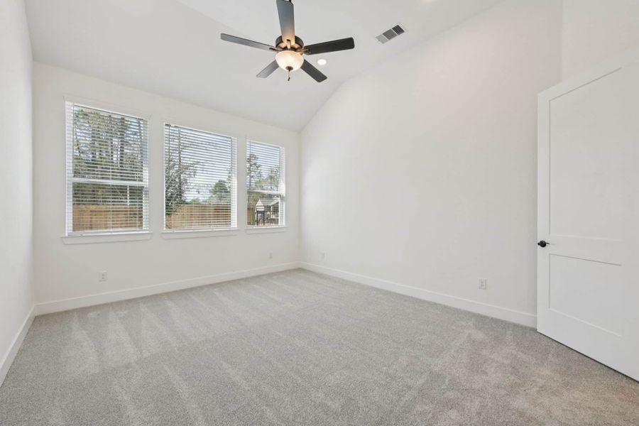 Spacious, unfurnished interior of a new home in The Woodlands Hills, Willis (Image 34).