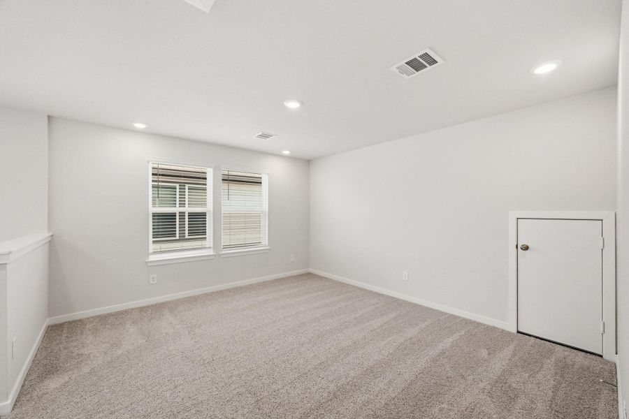 Spacious, unfurnished interior of a new home in Maple Woods, Hockley (Image 23).