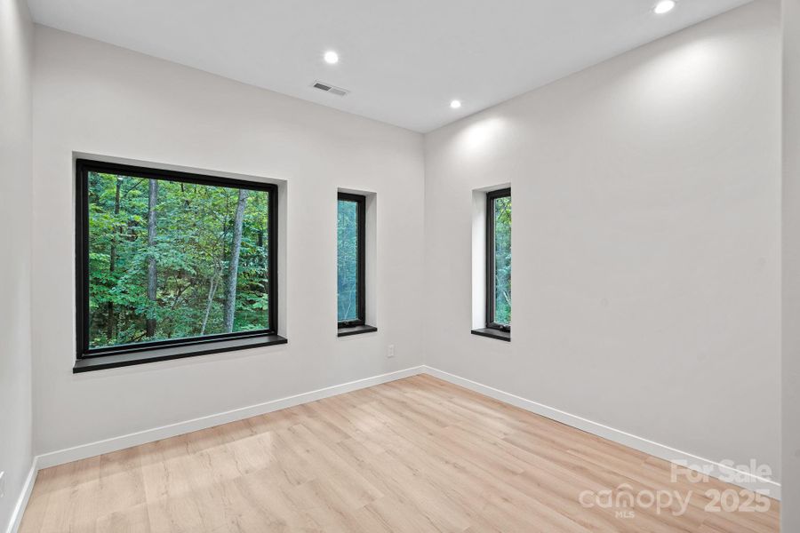 Spacious, unfurnished interior of a new home in , Charlotte (Image 20).