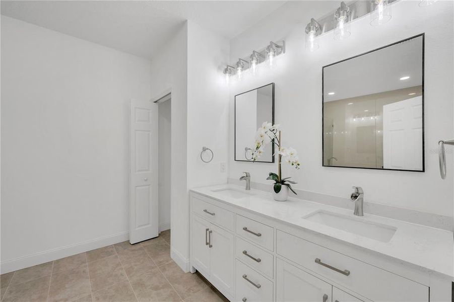 Furnished interior view inside a new home in , Dade City (Image 35).